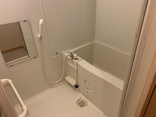 レオパレスソナタの浴室