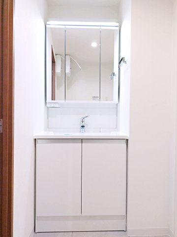 サンライズ鶴見北寺尾Ⅰの独立洗面台