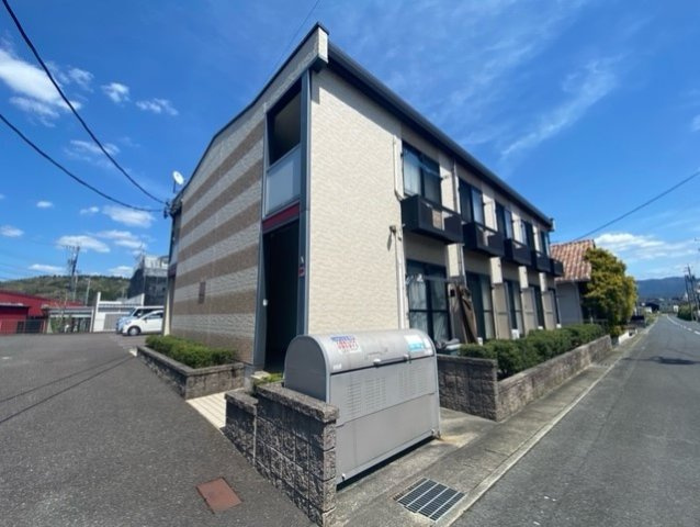 レオパレス西小田の外観