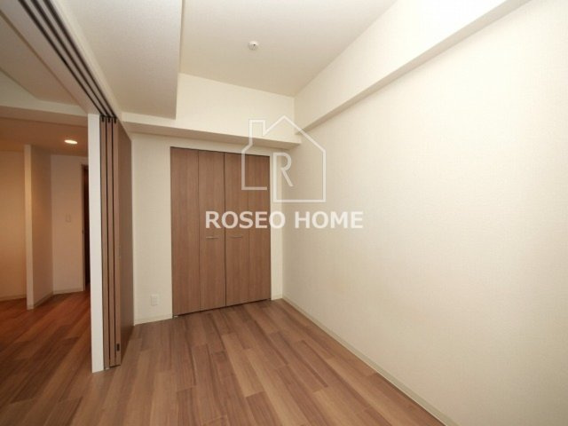 CAVANA梅田北の洋室