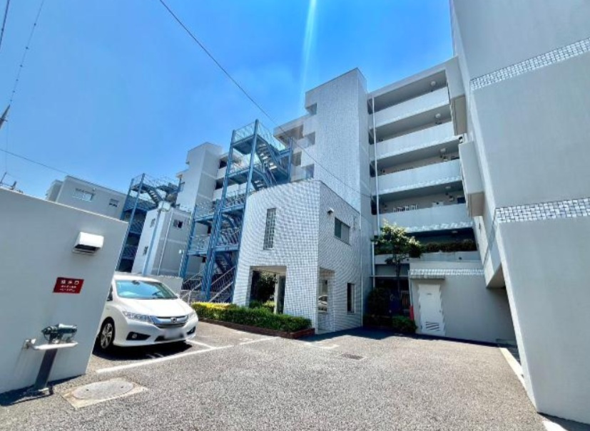 ピアコート春日部弐番館の外観|落ち着いた雰囲気の外観です