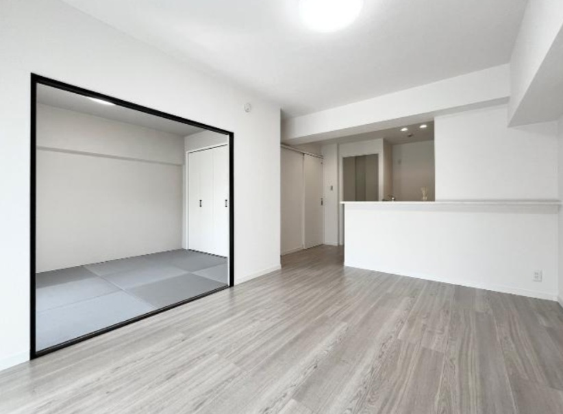 ピアコート春日部弐番館の居間・リビング|こちらの居間で趣味の時間をお楽しみください