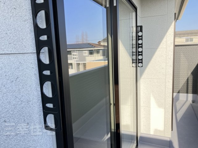 碧南市日進町の設備|バルコニーには物干し設備あります