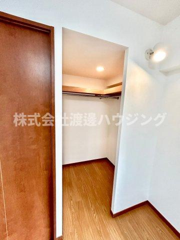 フォレステージュ江坂公園の収納|ウォークインクローゼット