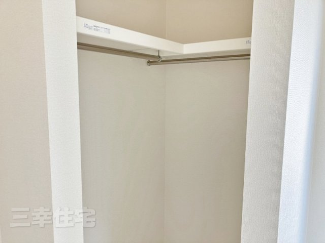 碧南市日進町の収納|２階の全居室にウォークインクローゼットを完備
