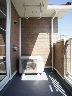 【バルコニー】 | アニメート・ヴィラF | 日当たり良好！お洗濯物がたくさん干せます♪