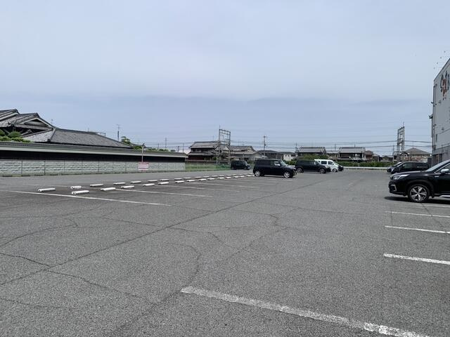 【駐車場】 | オプトボール1階貸店舗