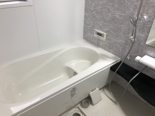 岩出市西安上・中古戸建・114905の浴室