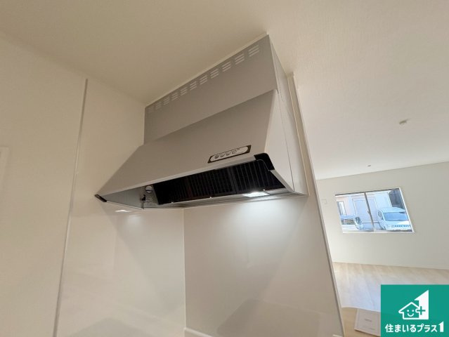 城陽市寺田今橋　第5期　新築一戸建ての設備|汚れにくいスロットフィルタでお手入れラクラク！ＬＥＤ照明付き！