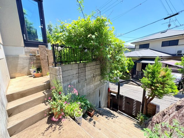 梅ケ畑高鼻町の庭