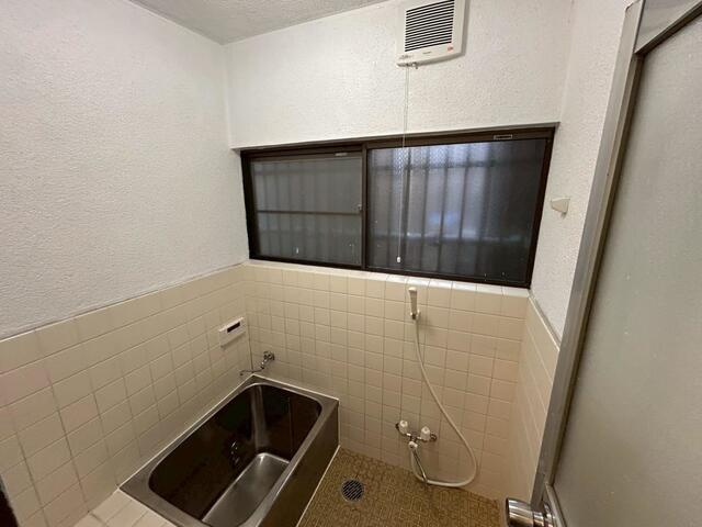 水元一丁目戸建の浴室