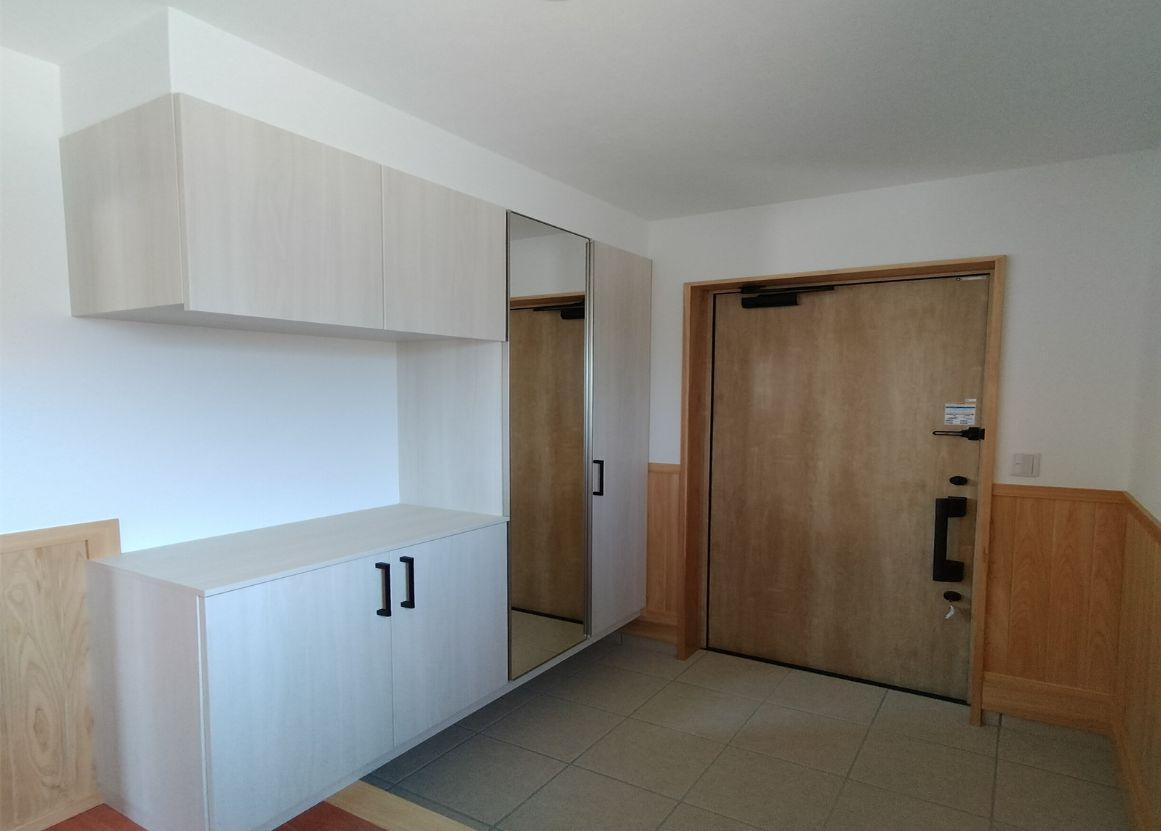 都城市蓑原町の中古一戸建の玄関