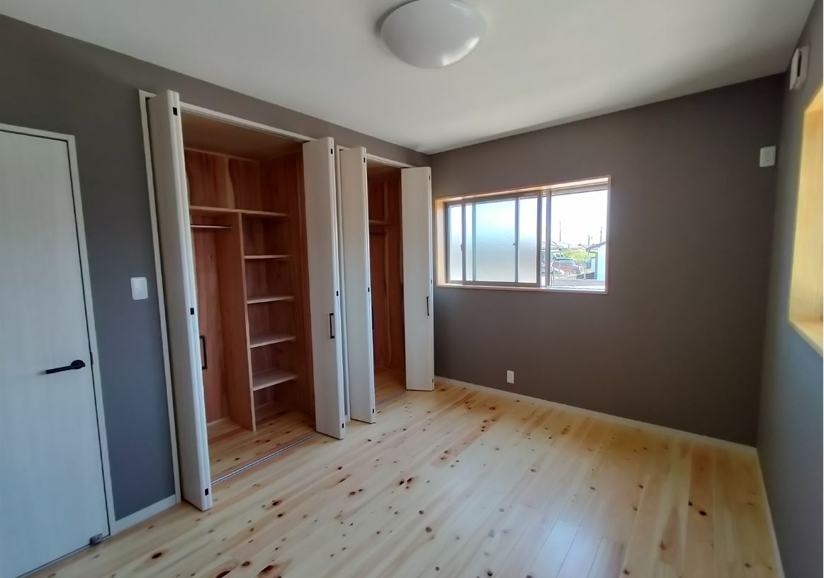 都城市蓑原町の中古一戸建の洋室