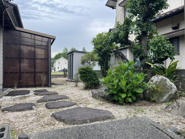 【庭】の画像