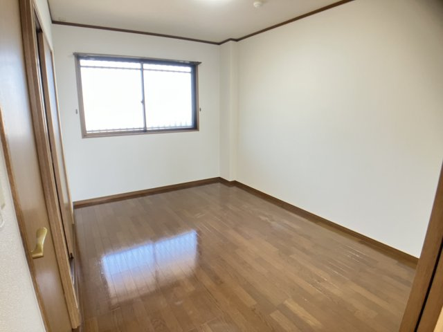 【洋室】 | エメロード