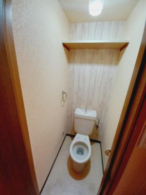 【トイレ】 | ウィスタリア藤 | ※イメージ　同物件別号室の写真