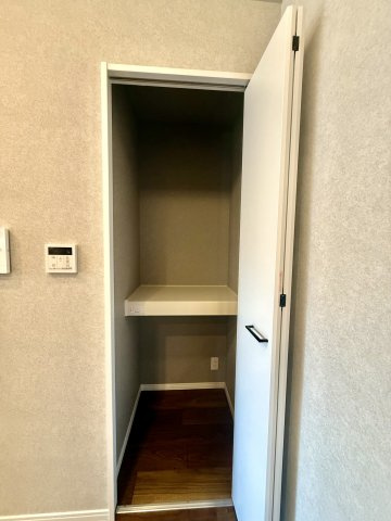 フルリノベ中古戸建　大東市緑が丘1丁目（平成6年築）の収納|どんなスペースも収納で無駄のないお家です