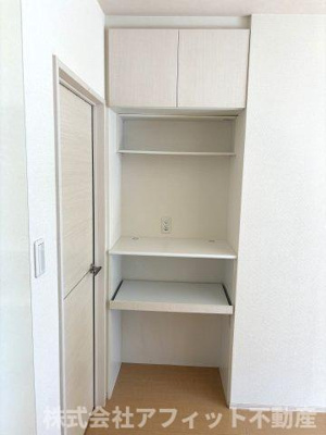 【その他】 | ファミーユ曙 | キッチン横収納