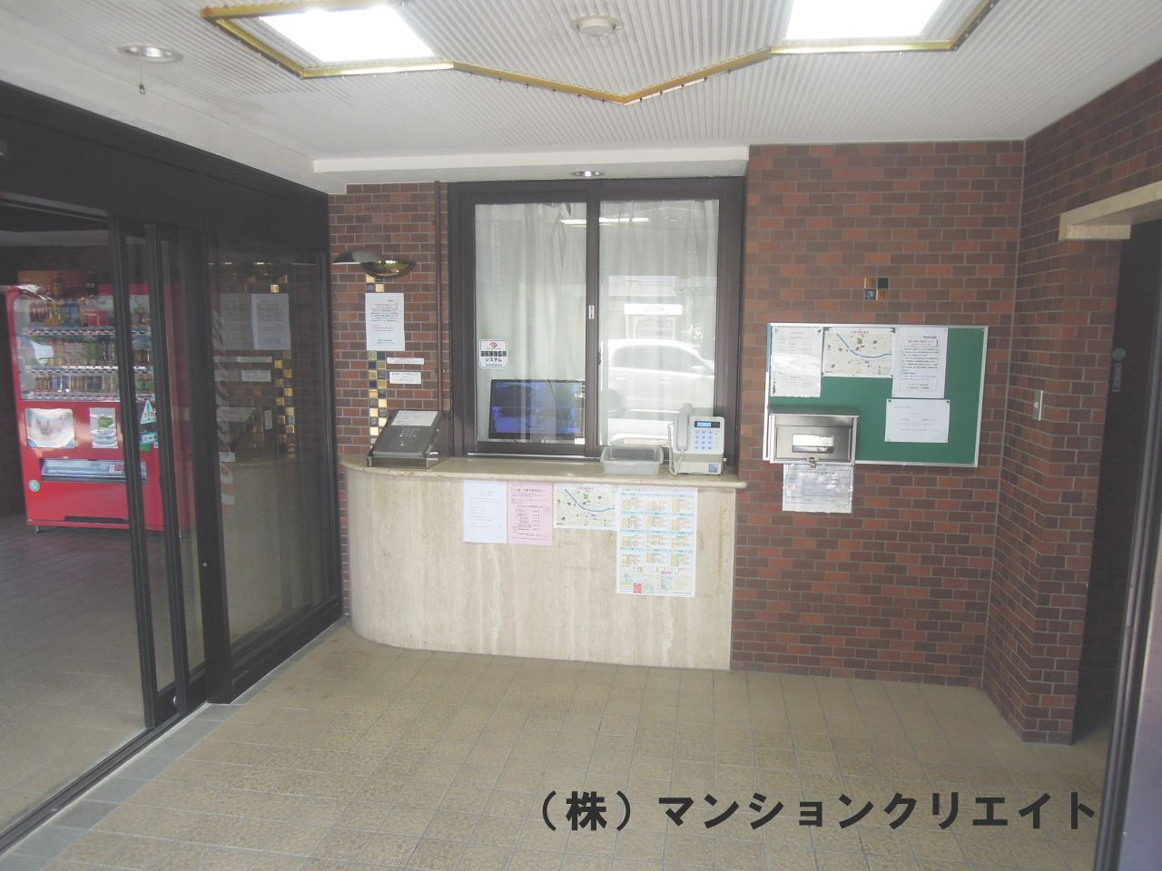 信開トピア足羽（投資）のエントランス