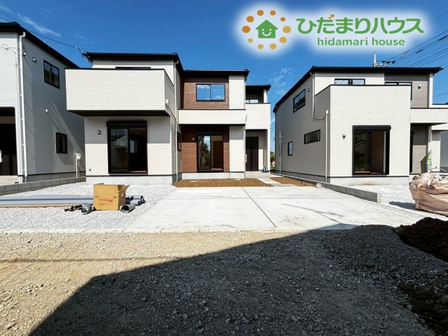 本庄市見福　17期　新築一戸建て　ずっとプラス　02の前面道路含む現地写真|東側道路約6ｍ！
車の出入りもラクラク！