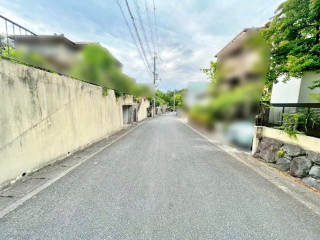 中古戸建　南つつじヶ丘桜台2丁目の前面道路含む現地写真