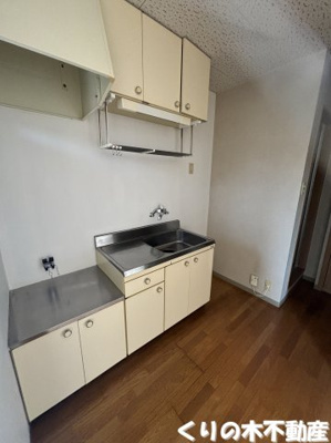 【キッチン】 | アルフィーハイツ | コンパクトなキッチンで掃除もラクラク