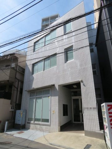 新宿区山吹町のビル