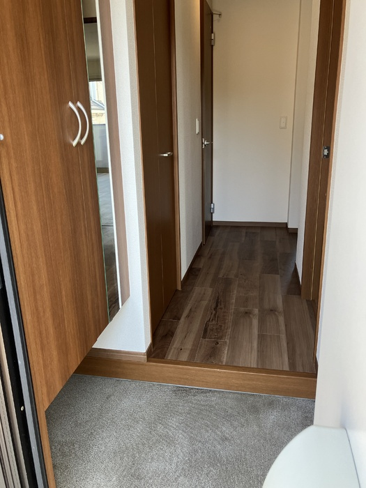 アゼリアコート Ⅱの玄関