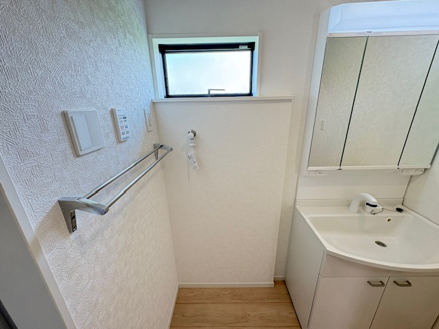 上里町勅使河原第17（全7棟）1号棟の独立洗面台