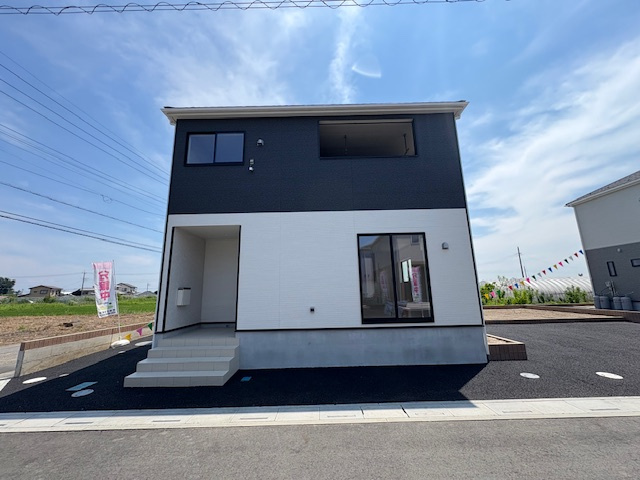 上里町勅使河原第17（全7棟）1号棟の外観