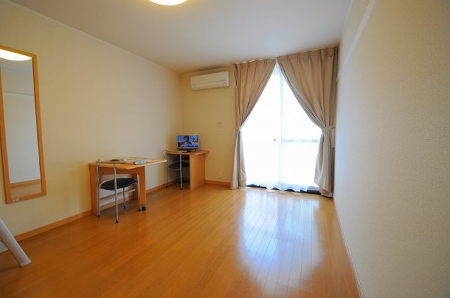 ゆったり過ごせるリビングです