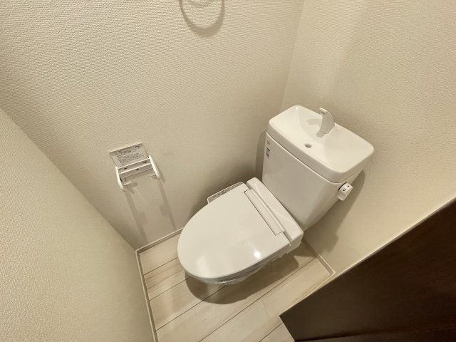アポロLCのトイレ|同マンション別部屋参考写真
