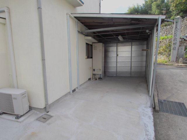 北川貸家の駐車場