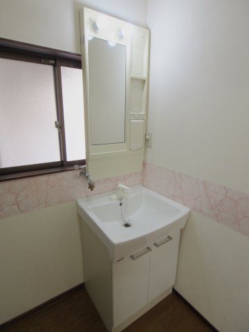 北川貸家の洗面所