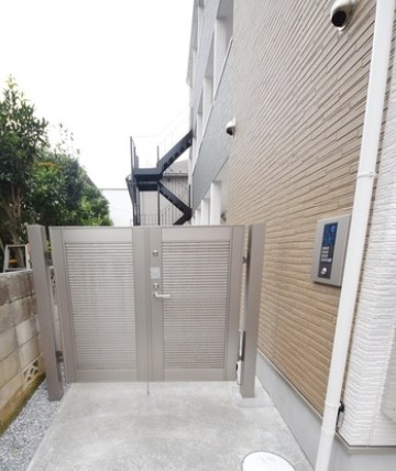 アンビション川越のエントランス