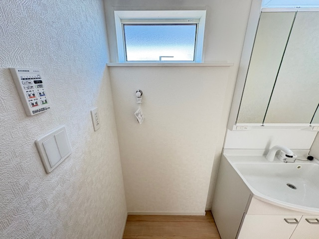 上里町勅使河原第17（全7棟)6号棟の独立洗面台