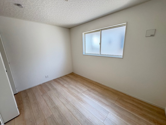 上里町勅使河原第17（全7棟)6号棟の洋室