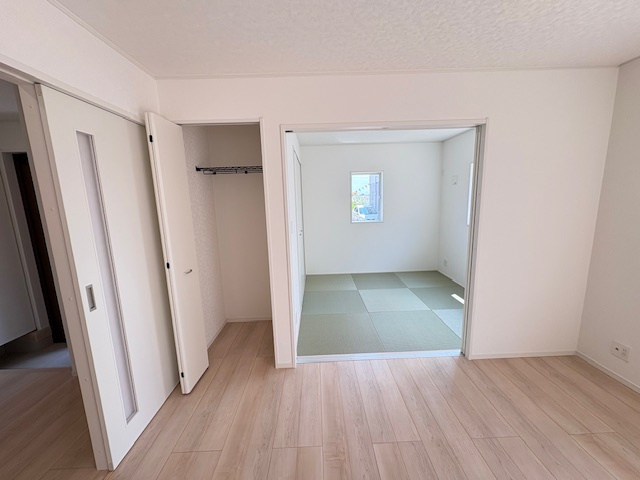 上里町勅使河原第17（全7棟)6号棟の居間・リビング