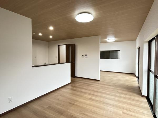 【居間・リビング】