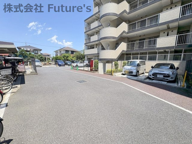 グランテラス水元公園の駐車場|駐車場あり（要空き・料金確認）