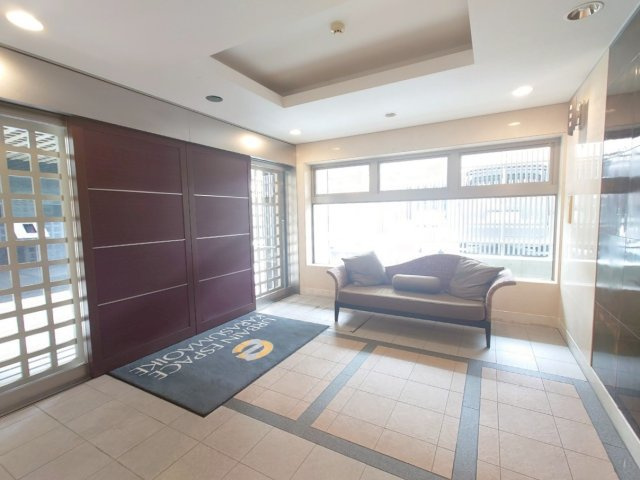 「烏丸御池」駅徒歩４分！◆令和７年３月フルリフォーム済みの東向き３ＬＤＫ住戸◆アバンエスパス烏丸御池のエントランス|エントランス