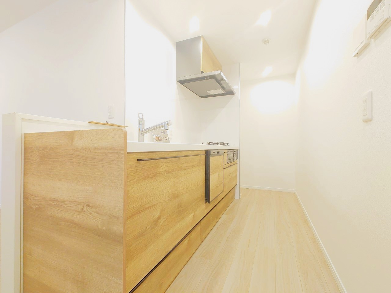 「烏丸御池」駅徒歩４分！◆令和７年３月フルリフォーム済みの東向き３ＬＤＫ住戸◆アバンエスパス烏丸御池のキッチン|キッチン