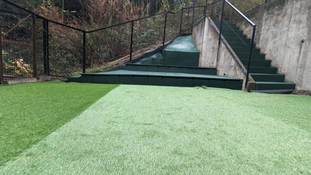 ライオンズマンション生駒俵口２番館の庭