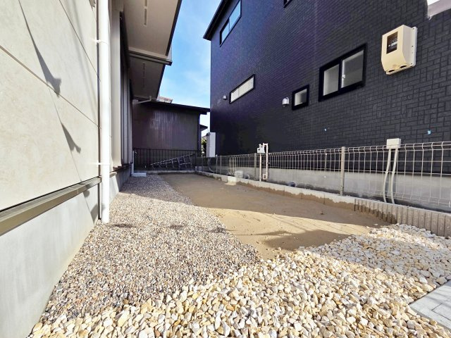 【庭】 | 知多市つつじが丘四丁目　１号棟