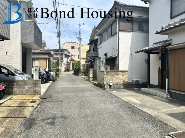 「大久保駅徒歩20分」「土地でも可」大久保町大窪 の前面道路含む現地写真