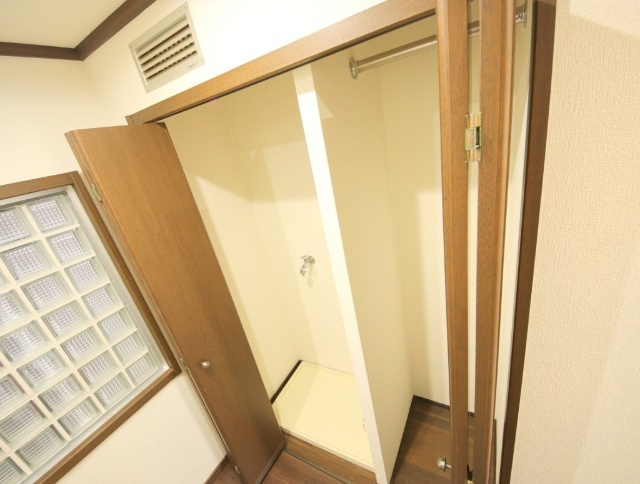 シティパレス生駒谷田町Ｐ6の収納