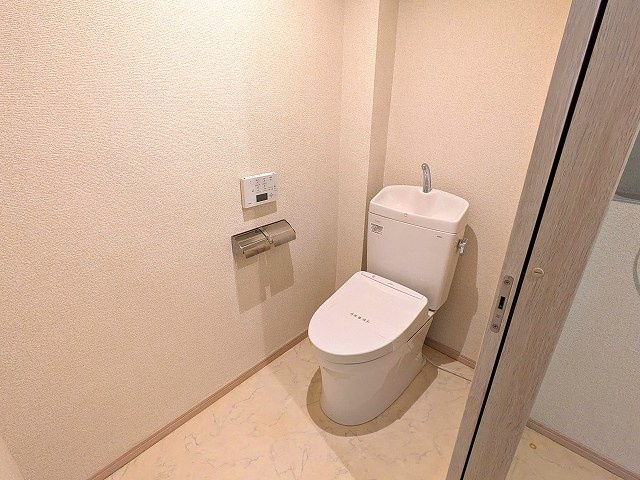 コーポ中央のトイレ