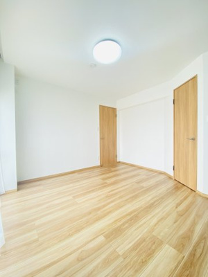 【洋室】 | メガロン逗子 | 約7.2帖洋室