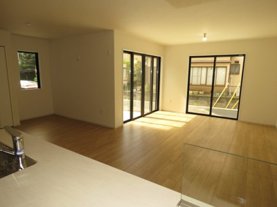 【居間・リビング】 | 川越市的場　4LDK＋駐車３台可新築戸建