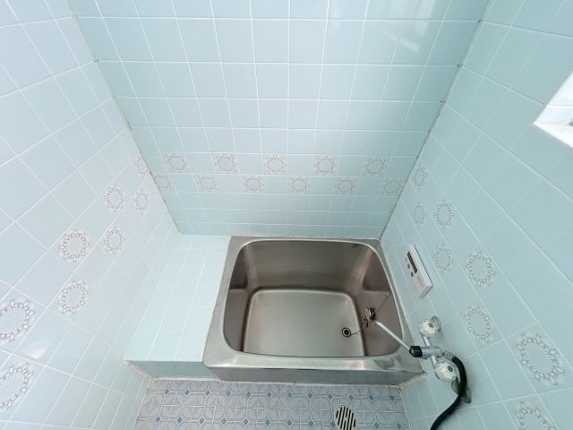 北信貴ケ丘2丁目貸家の浴室